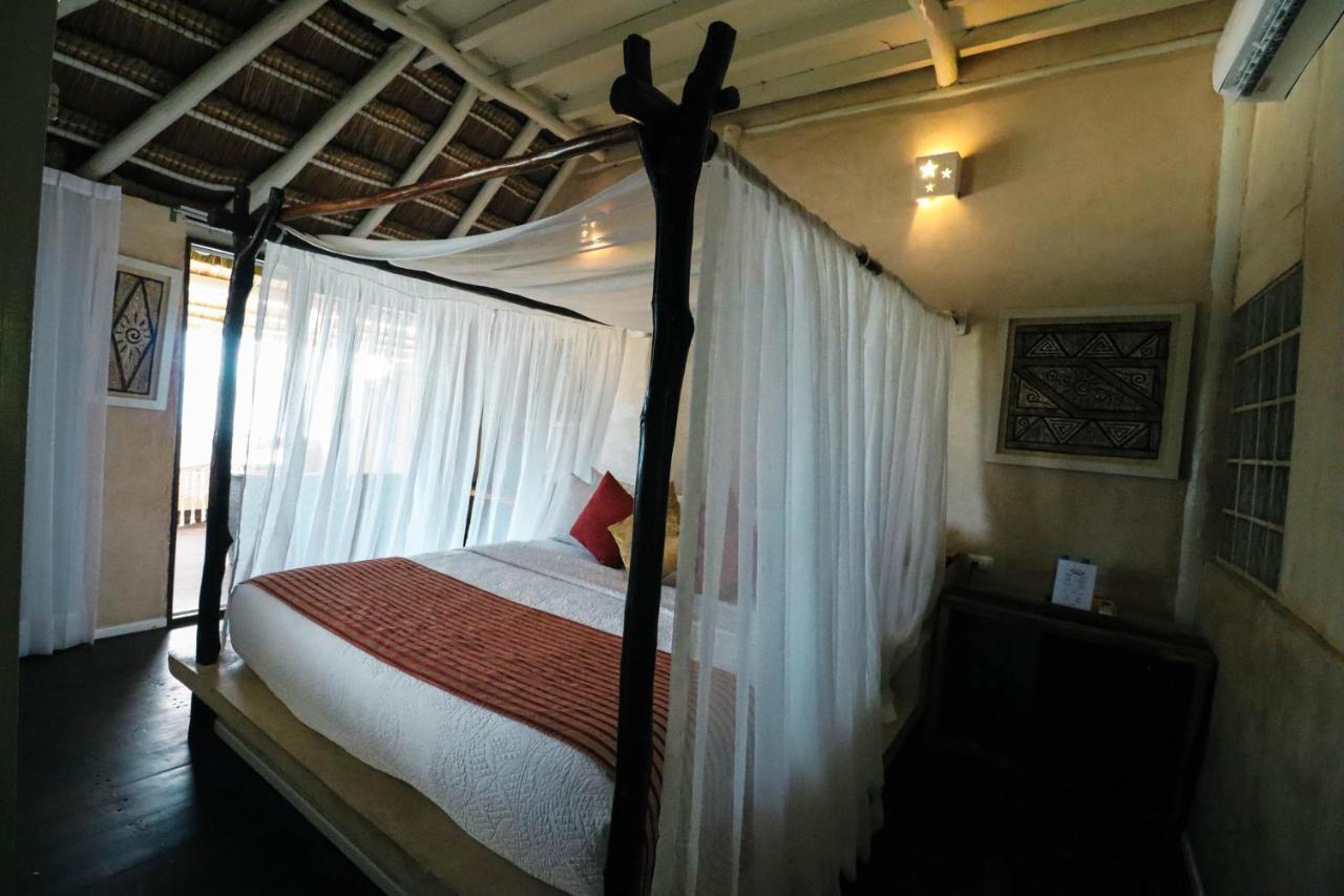 Villa Las Estrellas Tulum - Located At The Party Zone ภายนอก รูปภาพ