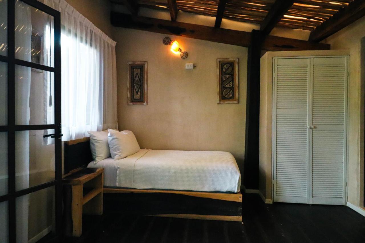 Villa Las Estrellas Tulum - Located At The Party Zone ภายนอก รูปภาพ
