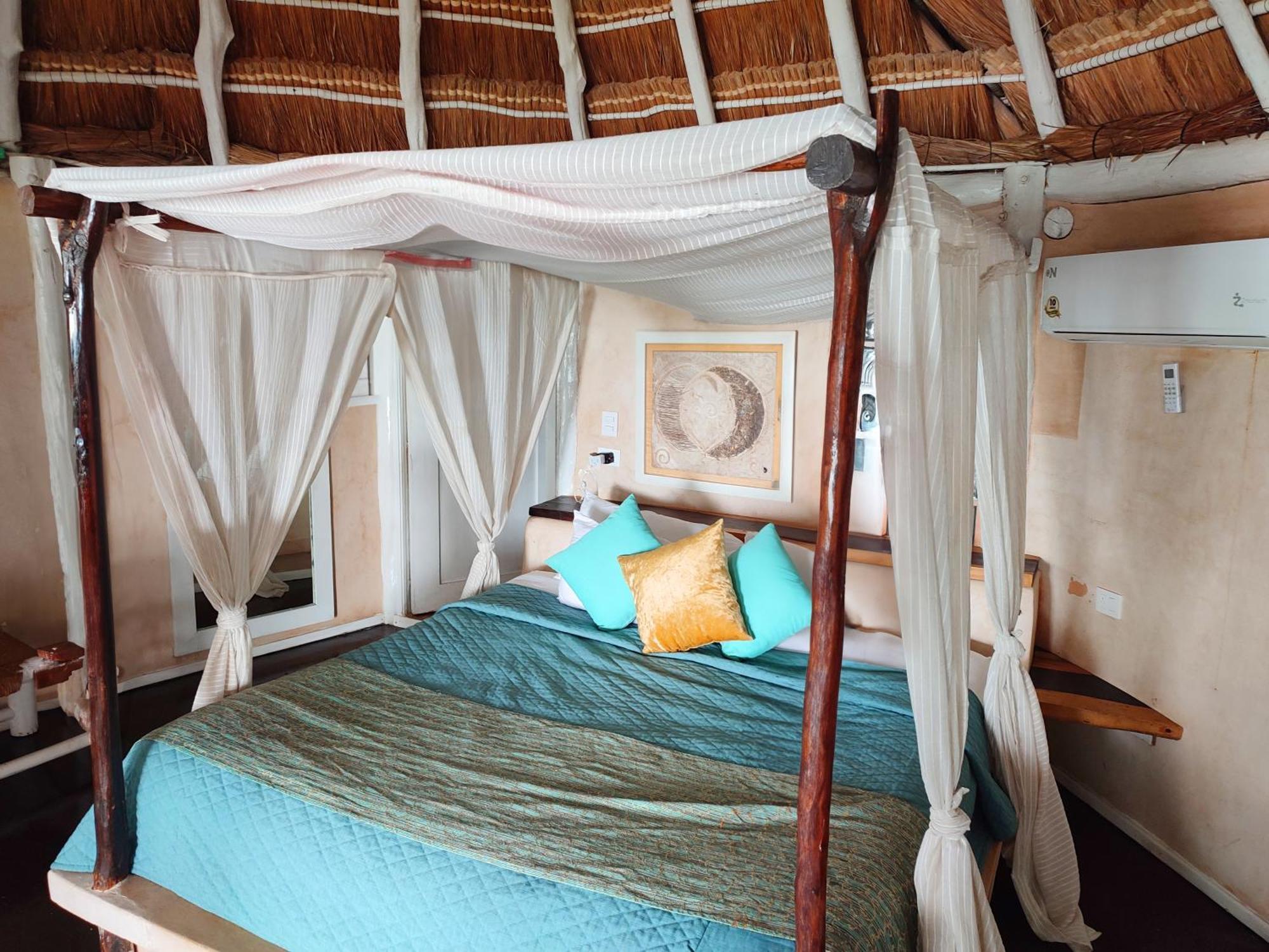 Villa Las Estrellas Tulum - Located At The Party Zone ภายนอก รูปภาพ